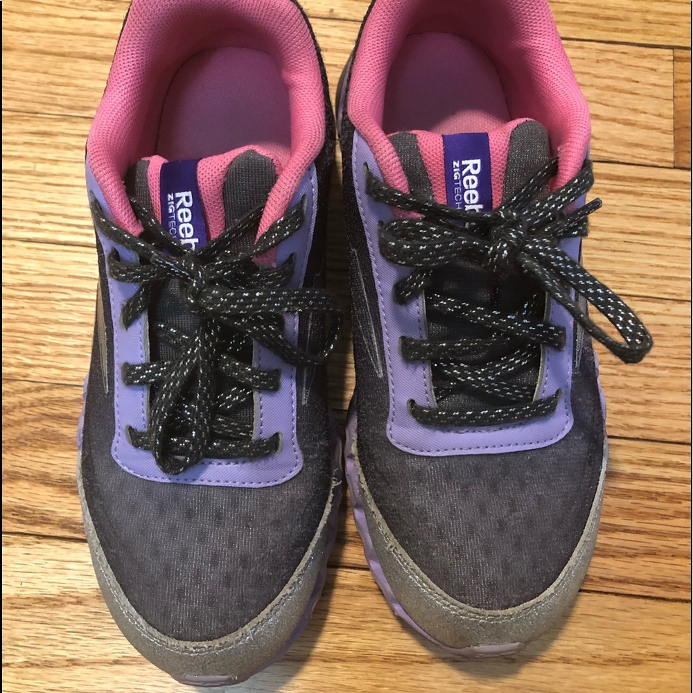 Redbok Girls Athletic Shoes 2.5 (youth)